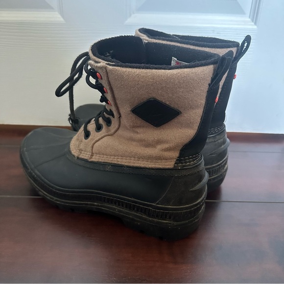 Size 7 Men’s/ 9 Women’s Sperry Ice Bay Snow Boot - Picture 7 of 10